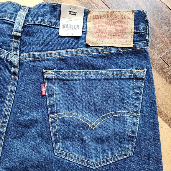 NWT Levi's 550 Relaxed Fit Jeans Size 35x34 - Picture 14 of 15